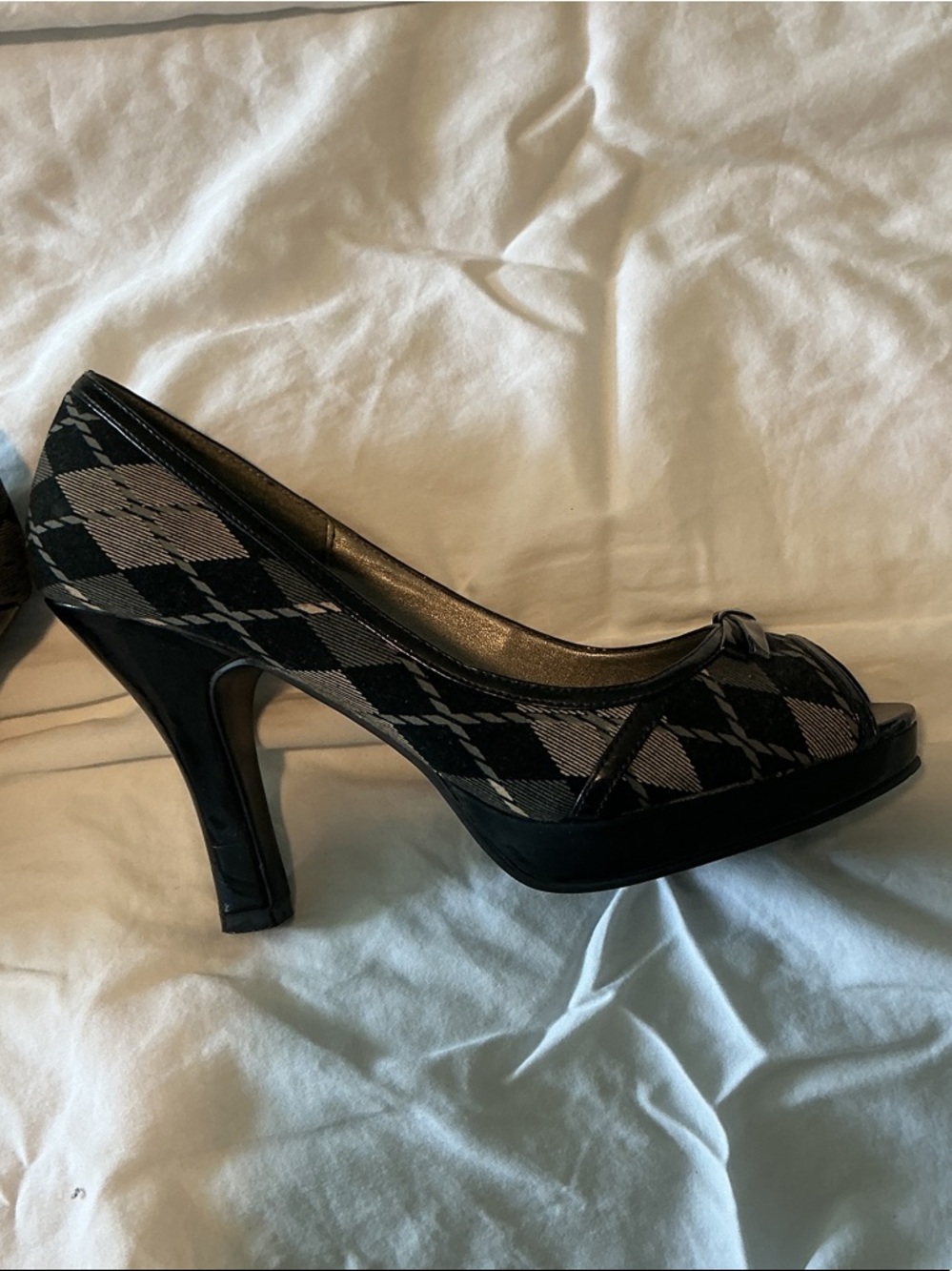 Madden Girl Black Peep-Toe Heels with Bow Accent size 9.5 - Picture 3 of 11